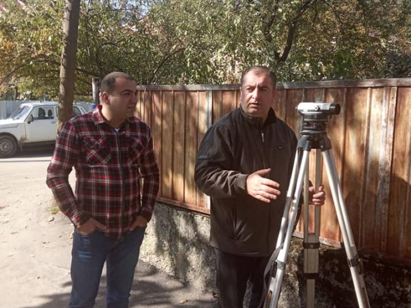 ქალაქ ცაგერში,თამარ მეფის ქუჩაზე,მიმდინარეობს კანალიზაციის ქსელის მოწყობის სამუშაოები